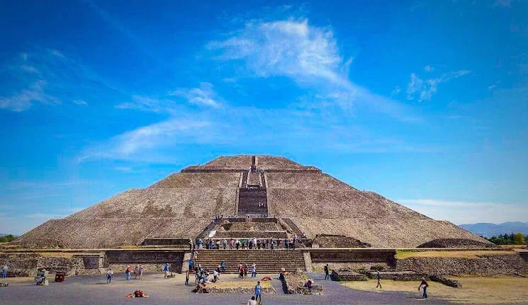 Tres Culturas + Teotihuacán + Basílica